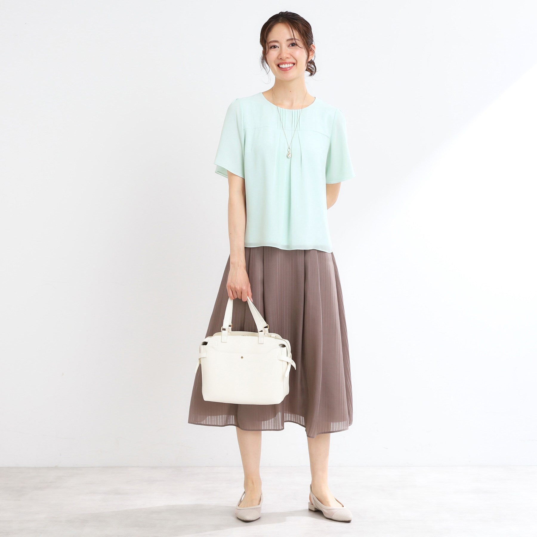 リフレクト Reflect 【UVカット／接触冷感／マシンウォッシュ可】横切替ピンタックデザインブラウス （ネイビー(094)） ネイビー(094)