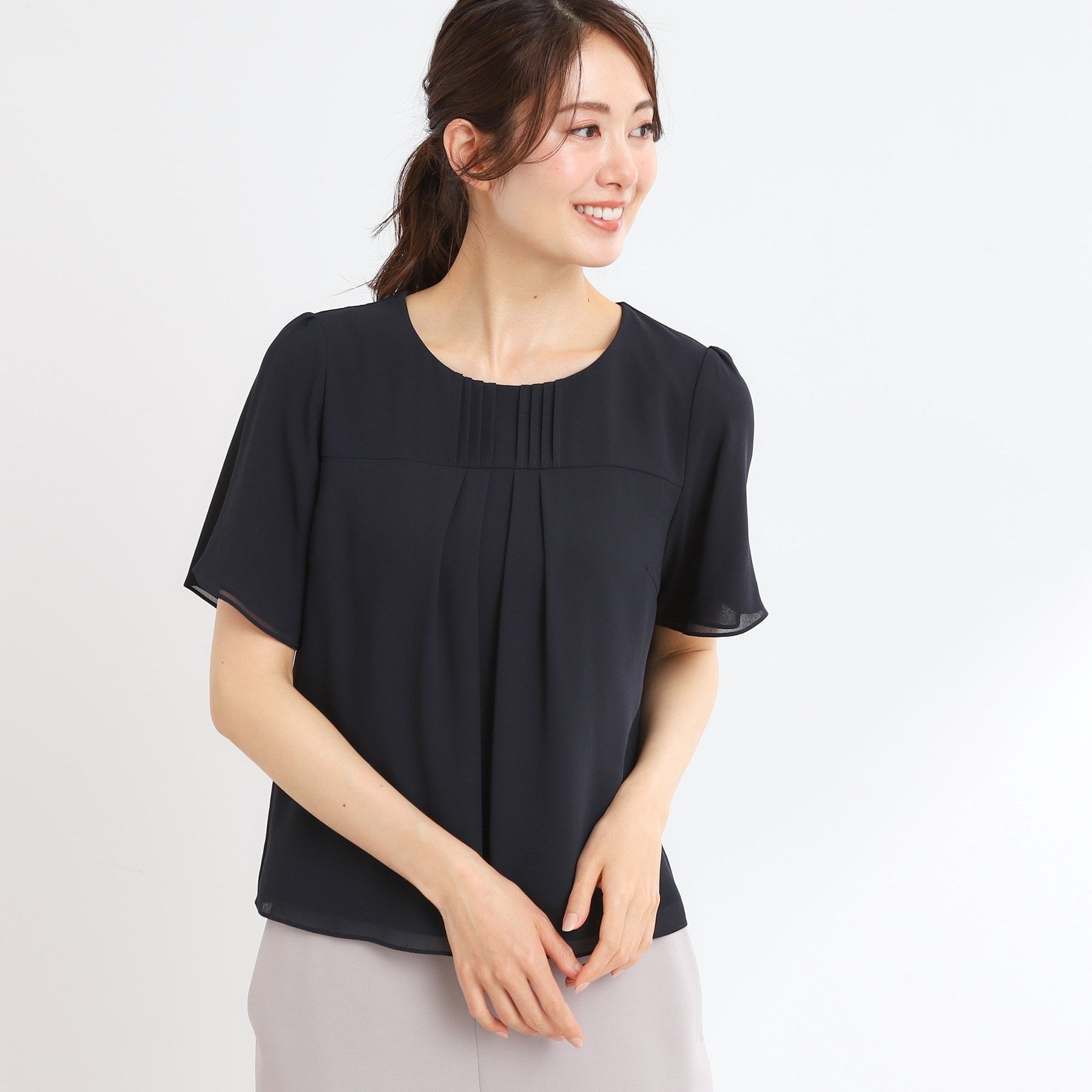 リフレクト Reflect 【UVカット／接触冷感／マシンウォッシュ可】横切替ピンタックデザインブラウス （ネイビー(094)） ネイビー(094)