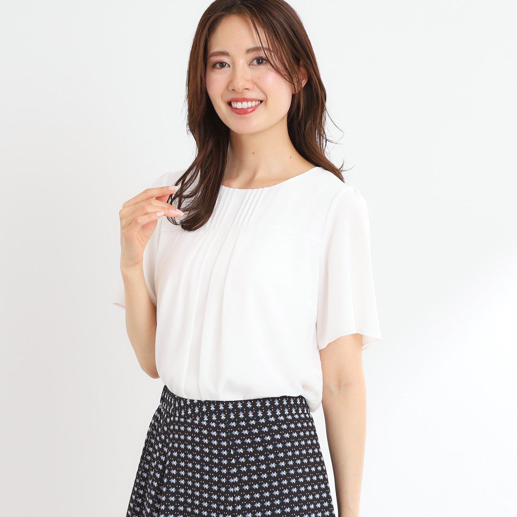 リフレクト Reflect 【UVカット／接触冷感／マシンウォッシュ可】横切替ピンタックデザインブラウス （アイボリー(004)） アイボリー(004)