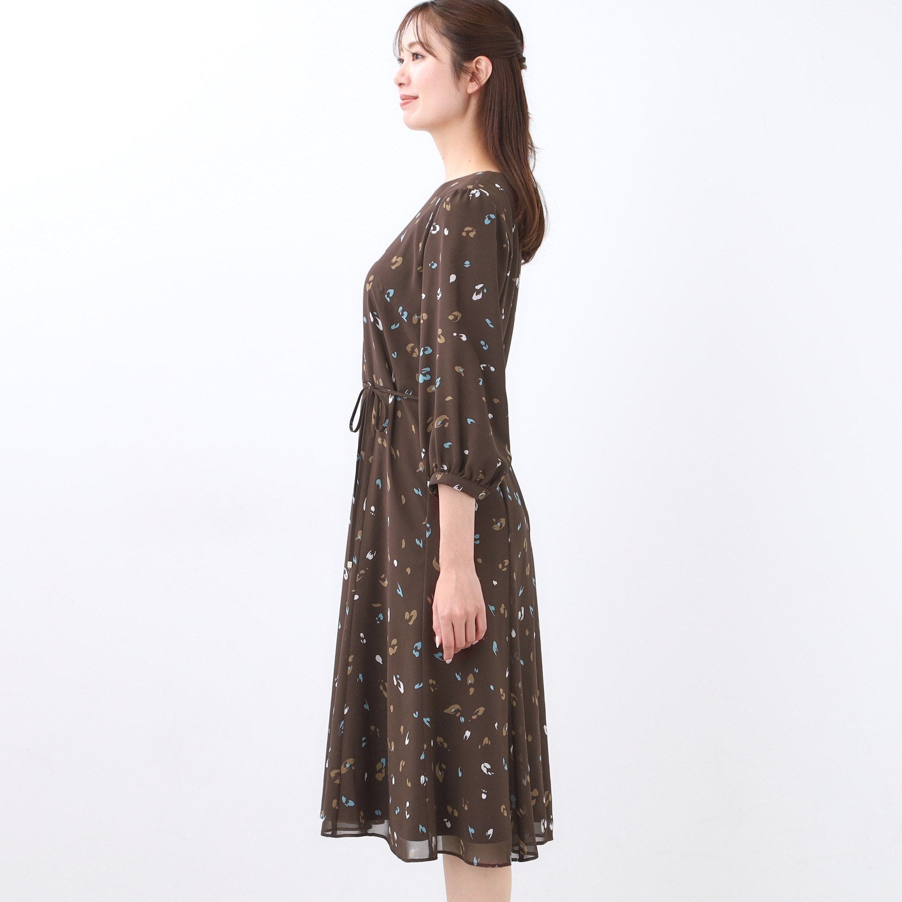 リフレクト Reflect 【ウエストリボン付き】フレアプリントワンピース （ネイビー(194)） ネイビー(194)