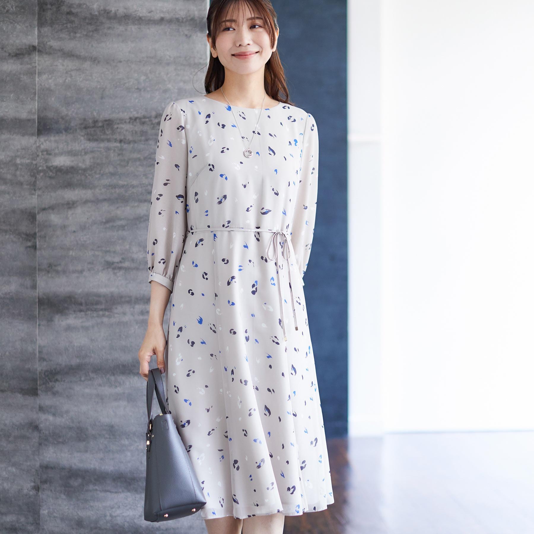 リフレクト Reflect 【ウエストリボン付き】フレアプリントワンピース （ベージュ(152)） ベージュ(152)