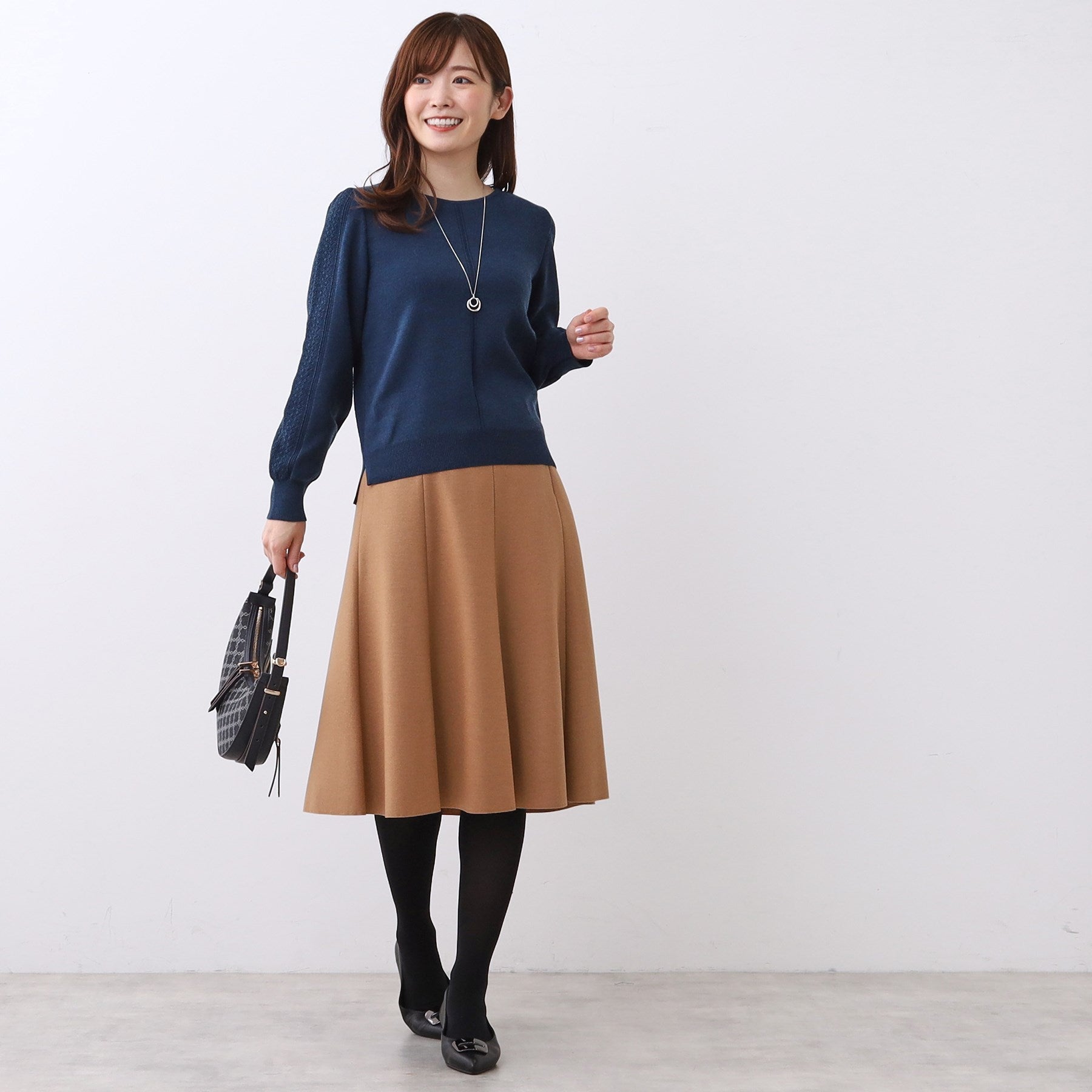 リフレクト Reflect 【選べる8色／スカートにもパンツにも◎】ウール混ボートネックニット （ライトイエロー(030)） ライトイエロー(030)