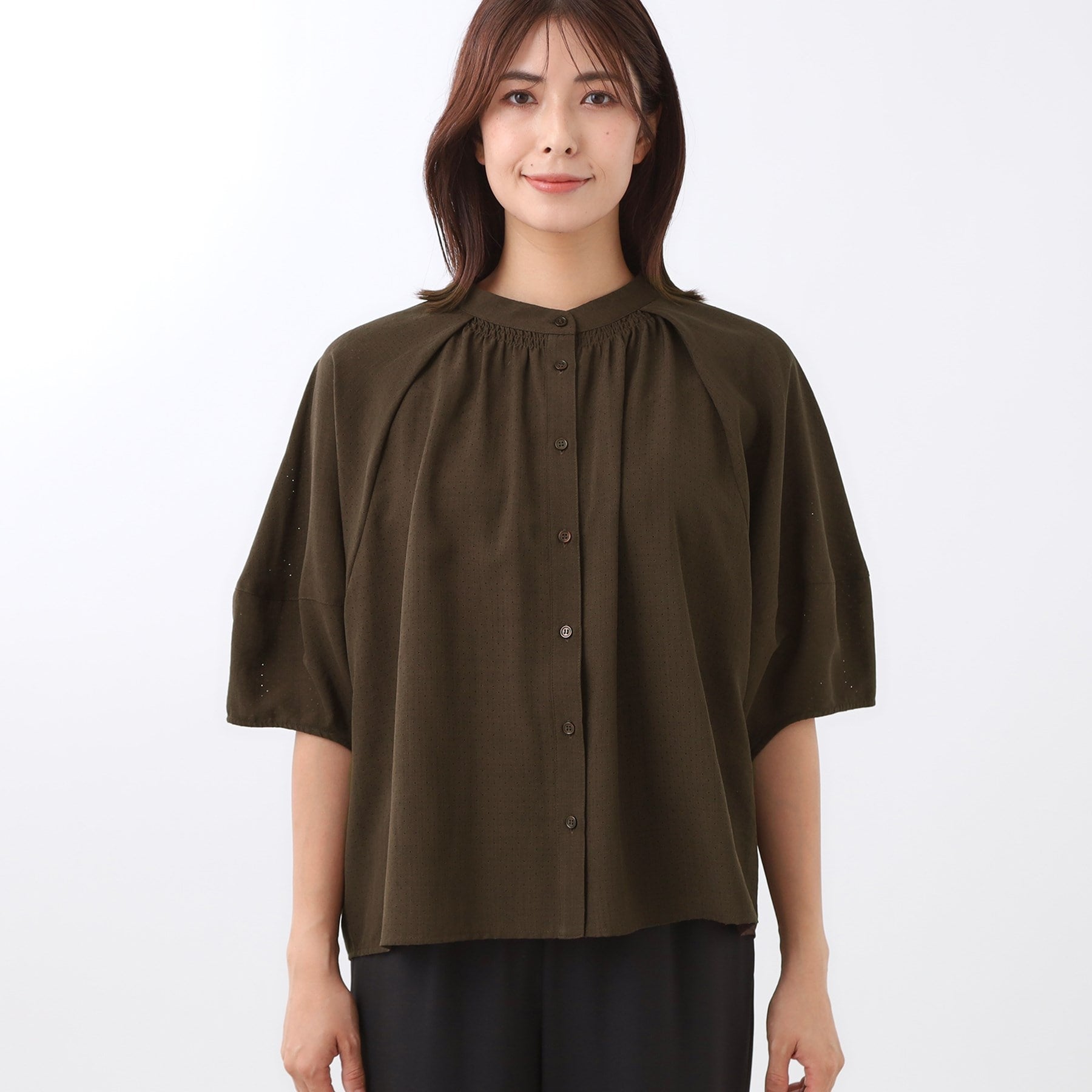 リフレクト Reflect 【E-QUALITY／体型カバー／ゆったり着られる◎】バンドカラー七分袖ブラウス （ネイビー(094)） ネイビー(094)