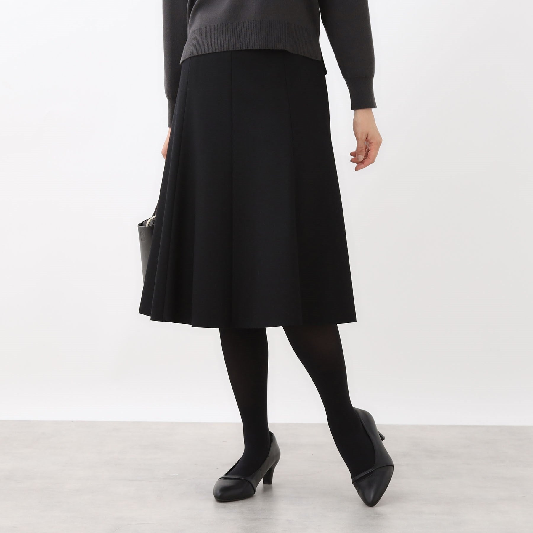 リフレクト Reflect 【選べる5色◎】フレアフリュイドスカート （ブラック(019)） ブラック(019)