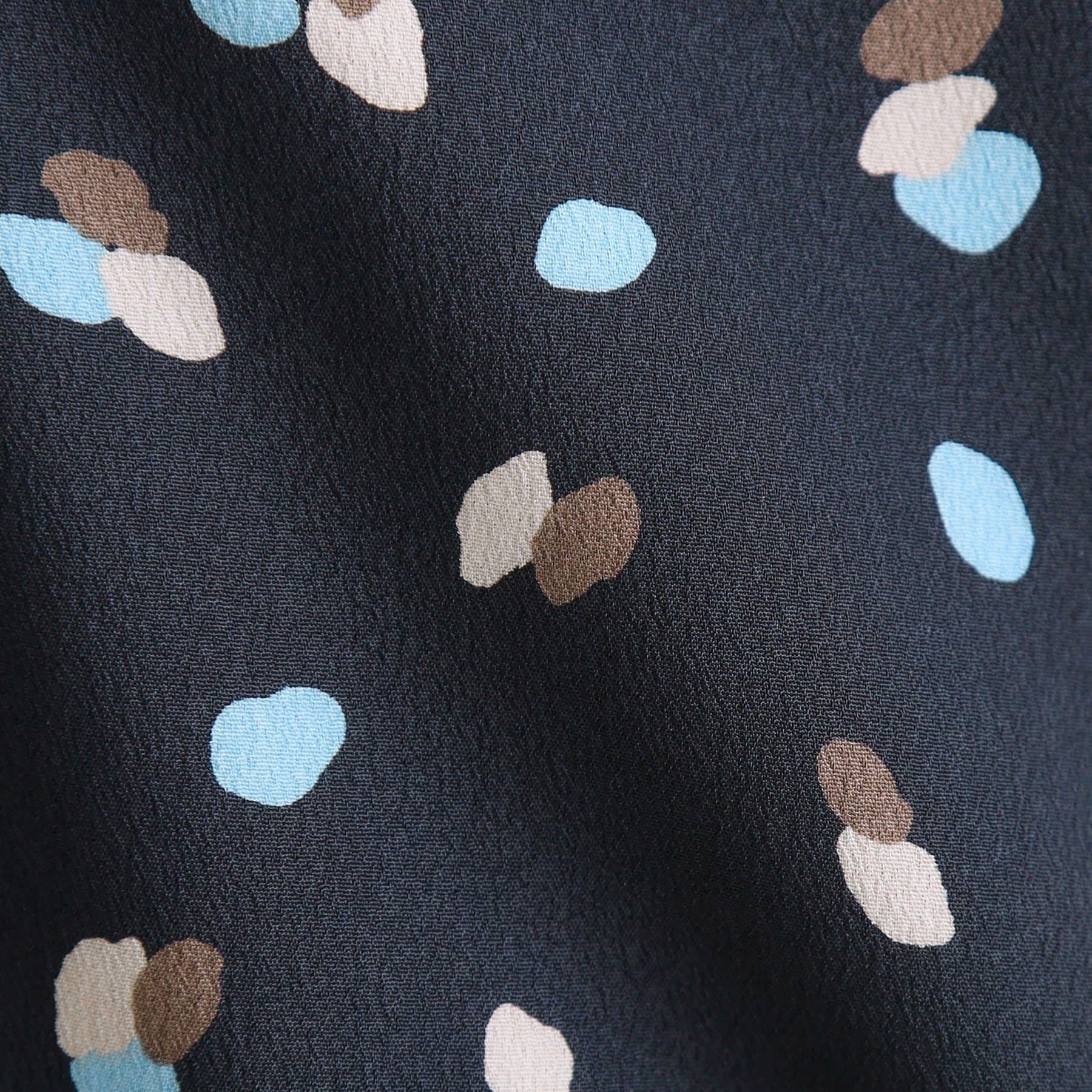 リフレクト Reflect 【通勤・おでかけにおすすめ◎】フラワープリントボウタイワンピース （カーキ(127)） カーキ(127)