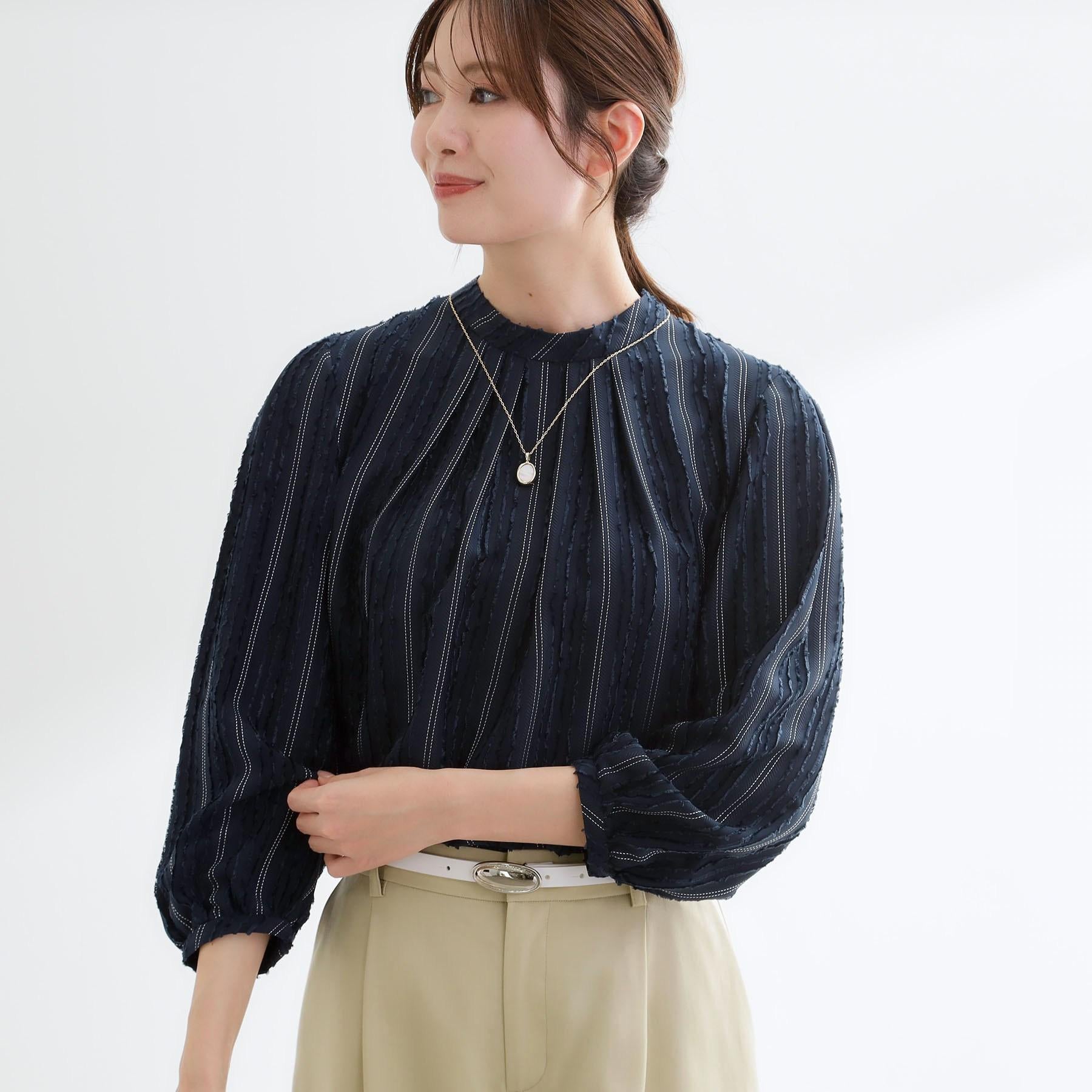 リフレクト Reflect 【セットアップ可】ストライプ柄ジャカードブラウス （ホワイト(301)） ホワイト(301)