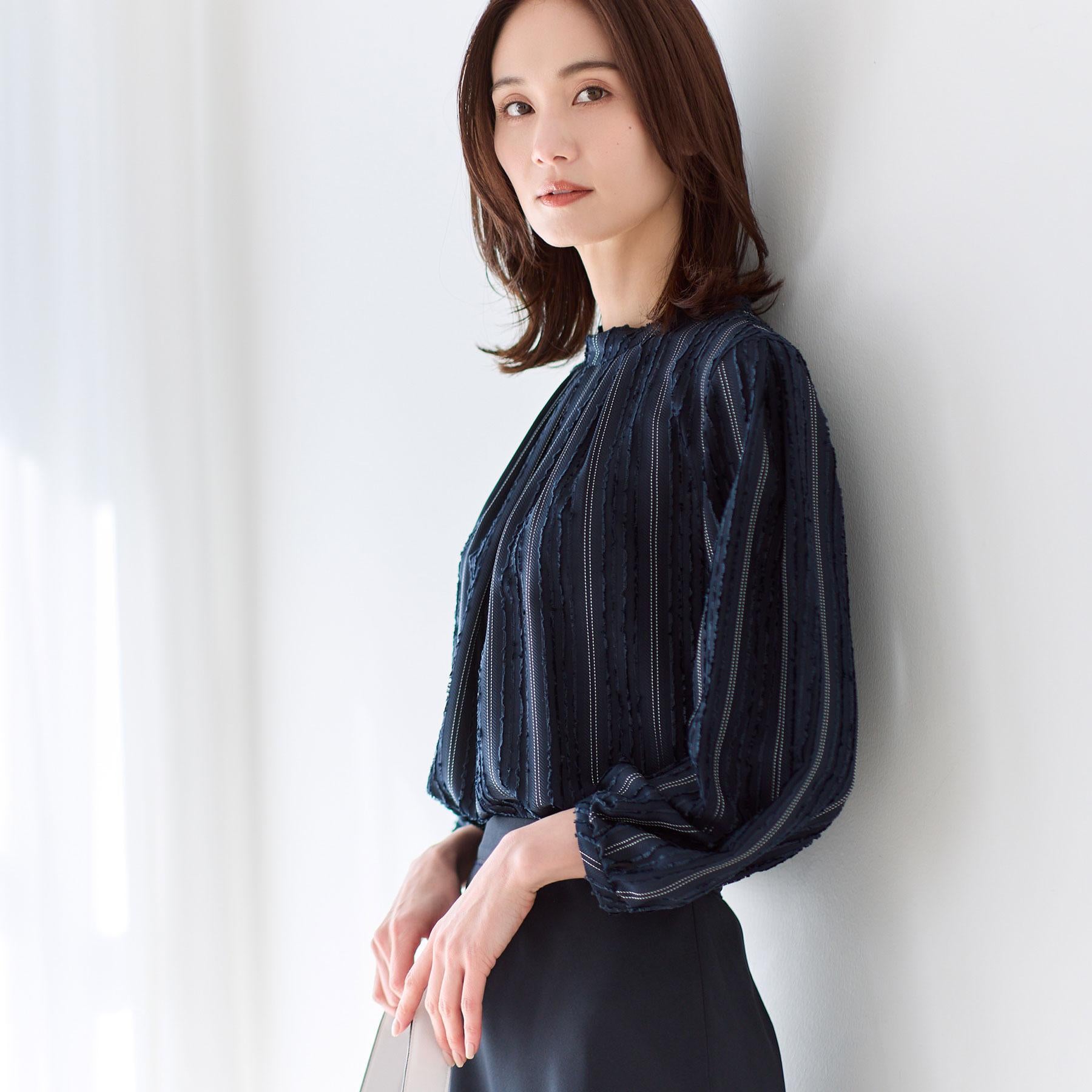 リフレクト Reflect 【セットアップ可】ストライプ柄ジャカードブラウス （ホワイト(301)） ホワイト(301)