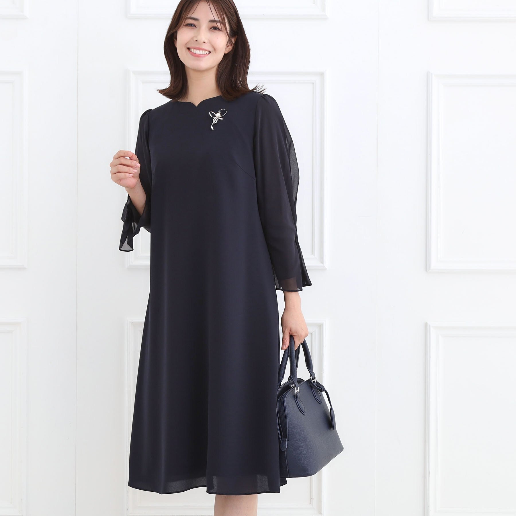 リフレクト Reflect 【フォーマル／入卒／付属リボン付き】スリーブデザインジョーゼットワンピース （ネイビー(094)） ネイビー(094)