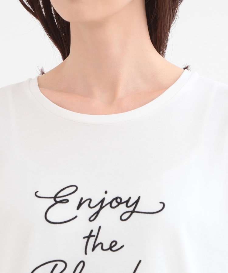 リフレクト Reflect ◆【接触冷感】ラインアート刺繍Tシャツ （ホワイト(102)） ホワイト(102)