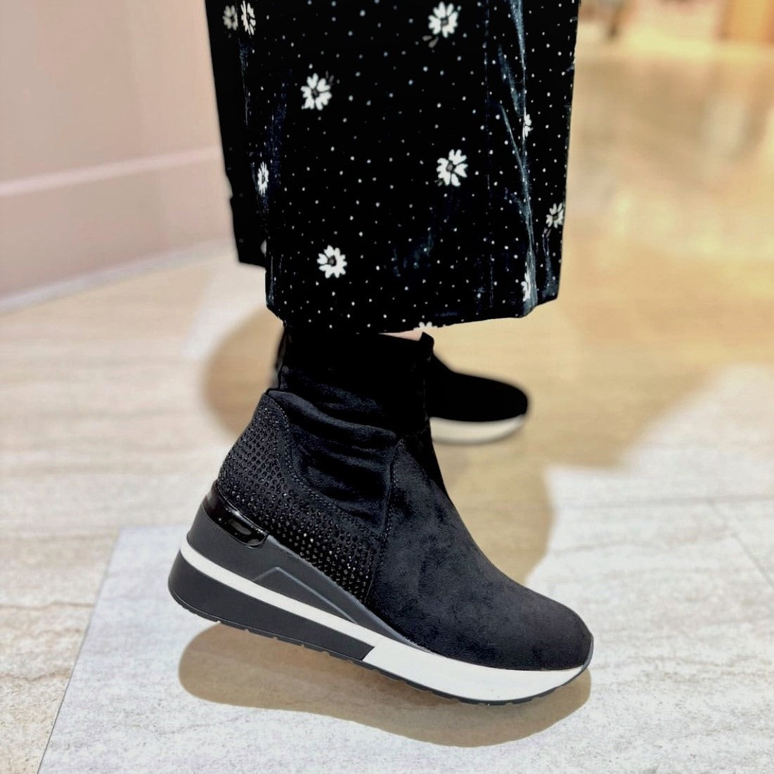 REZOY Sneaker Sole Short Boots