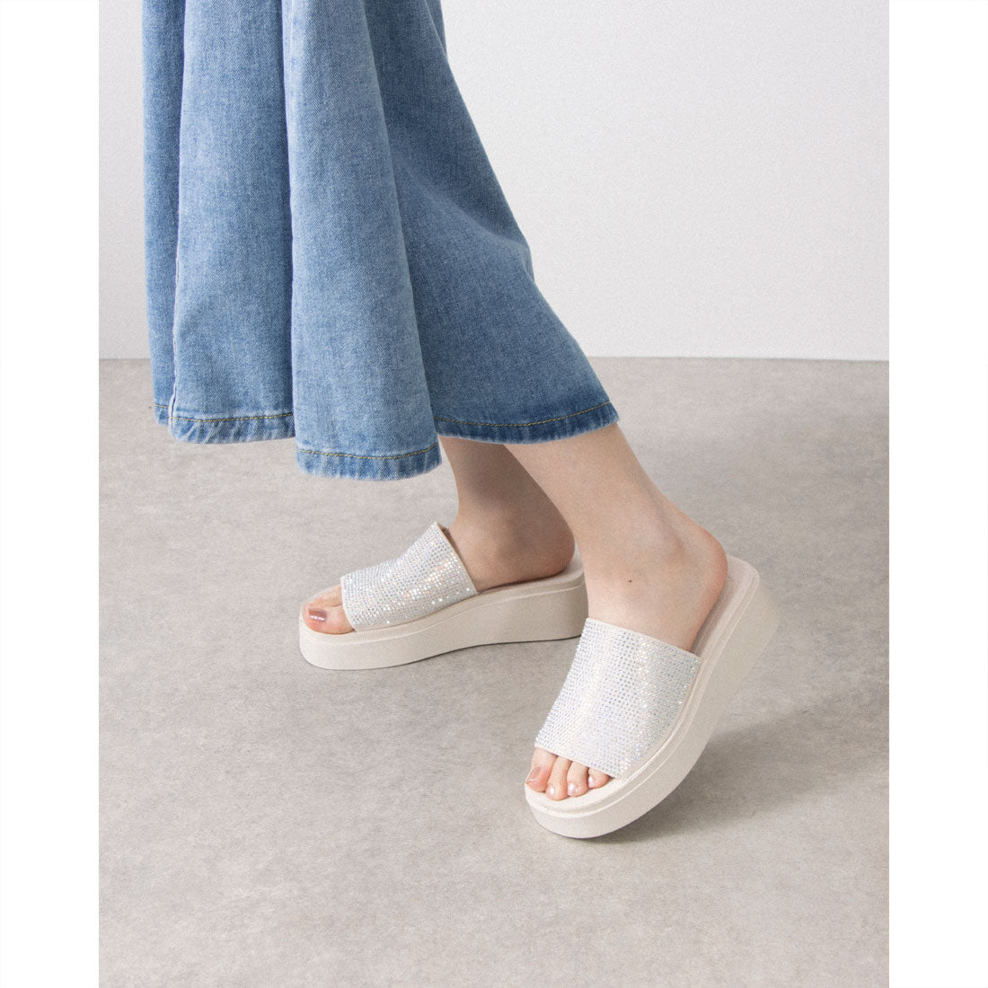 REZOY 【24SS New Collection】 Upper Stone Thick Sole Flat Sandals