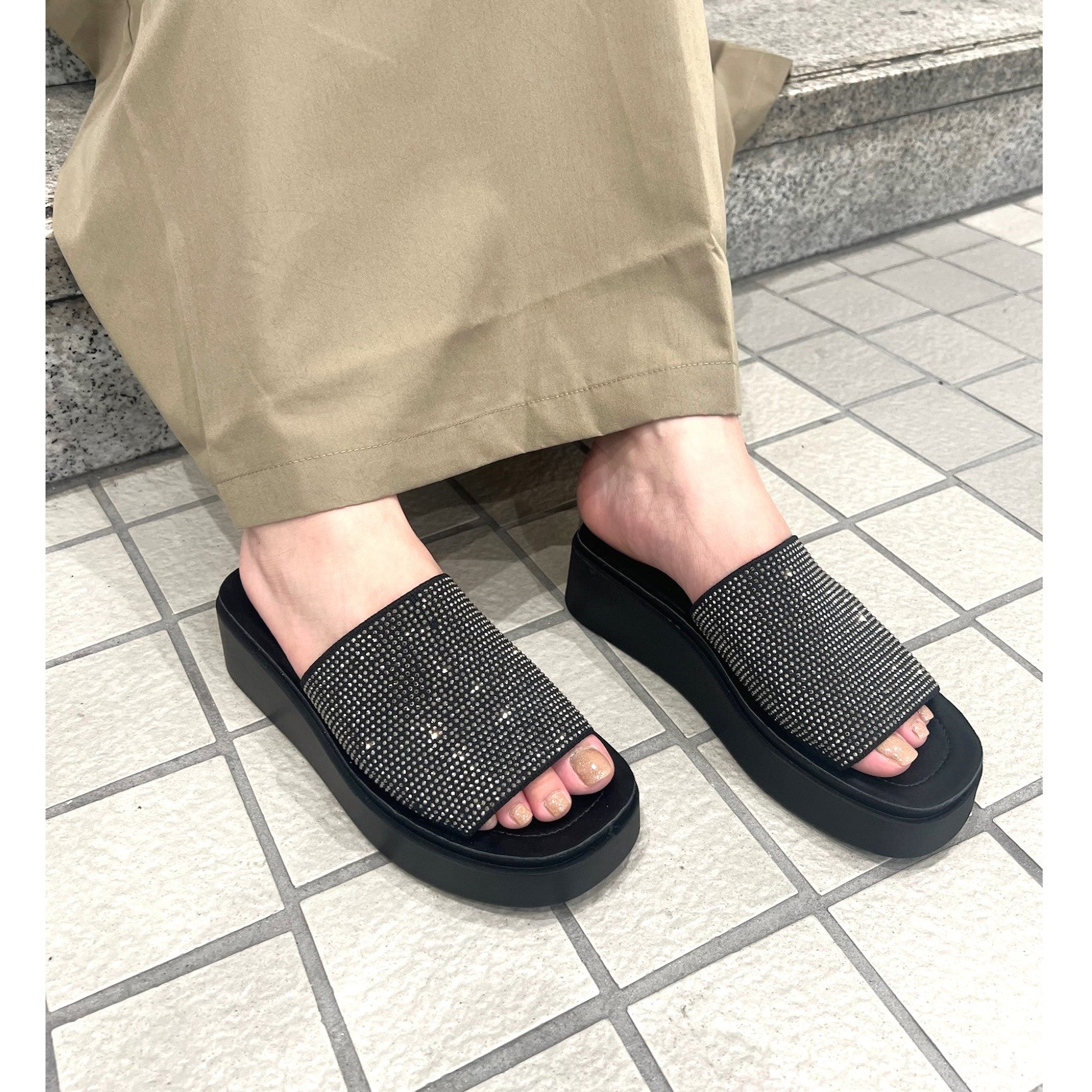 REZOY 【24SS New Collection】 Upper Stone Thick Sole Flat Sandals