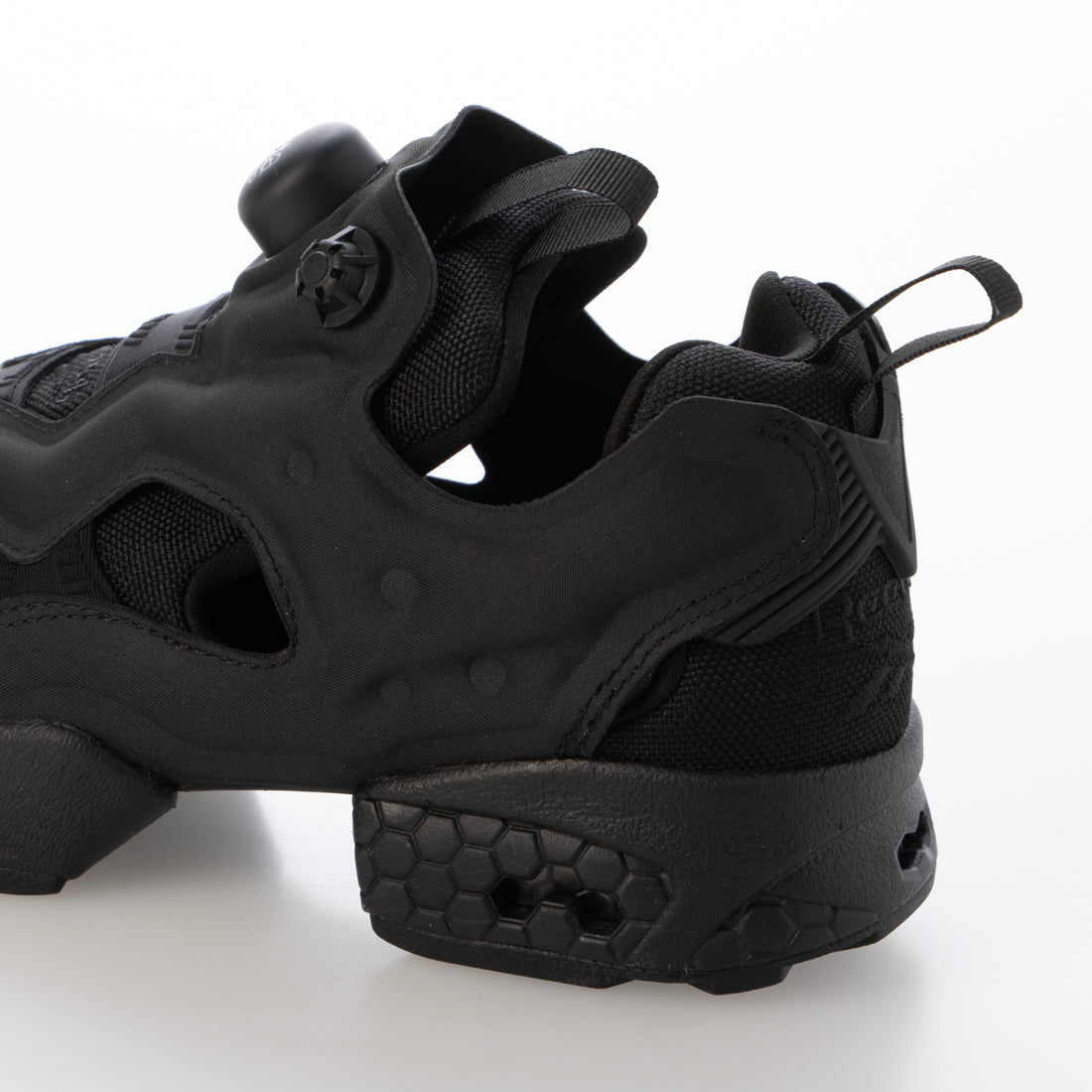 リーボック Reebok INSTAPUMP FURY 94 211659 （ブラック） ブラック