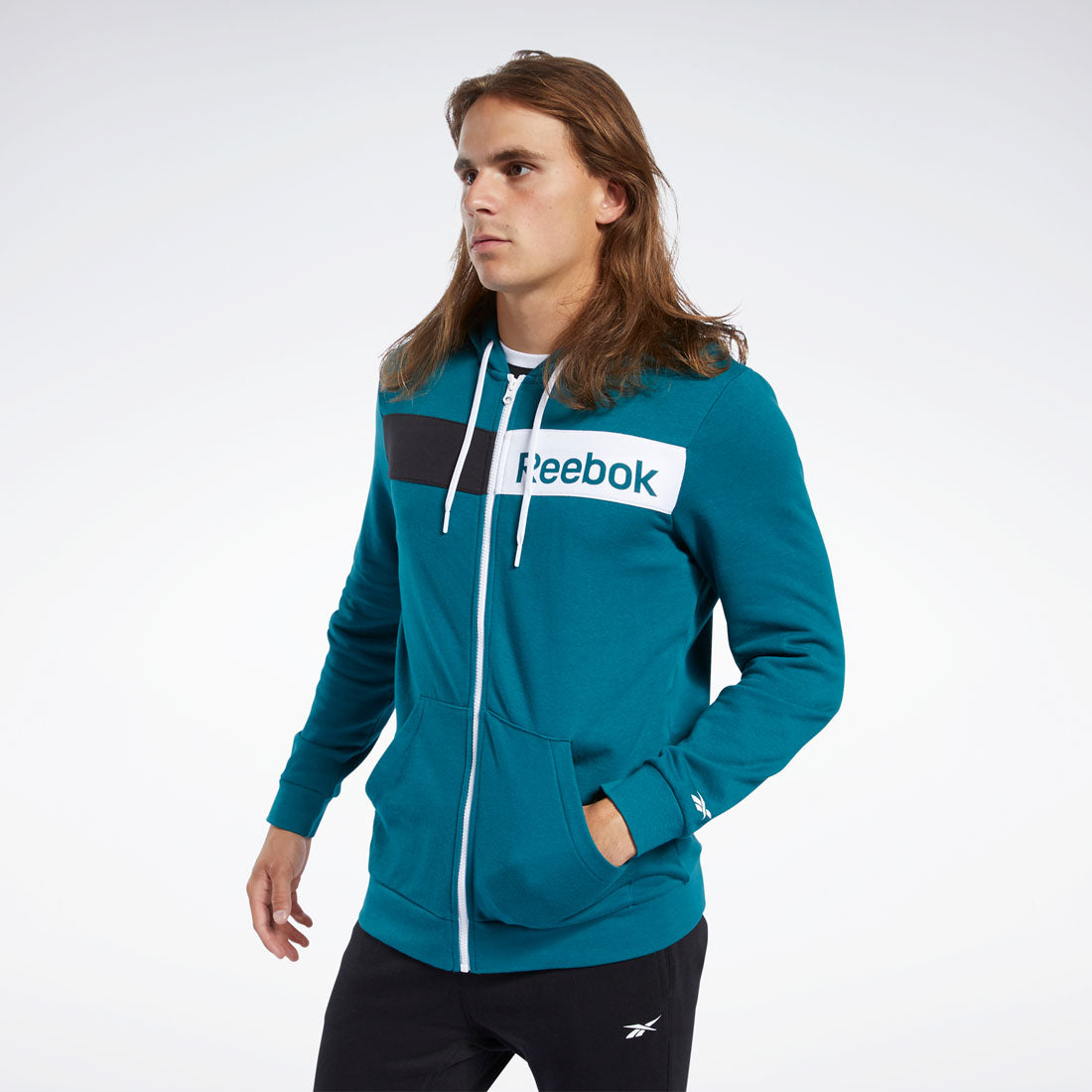 トレーニング エッセンシャルズ リニア ロゴ フーディー / Training Essentials Linear Logo Hoodie