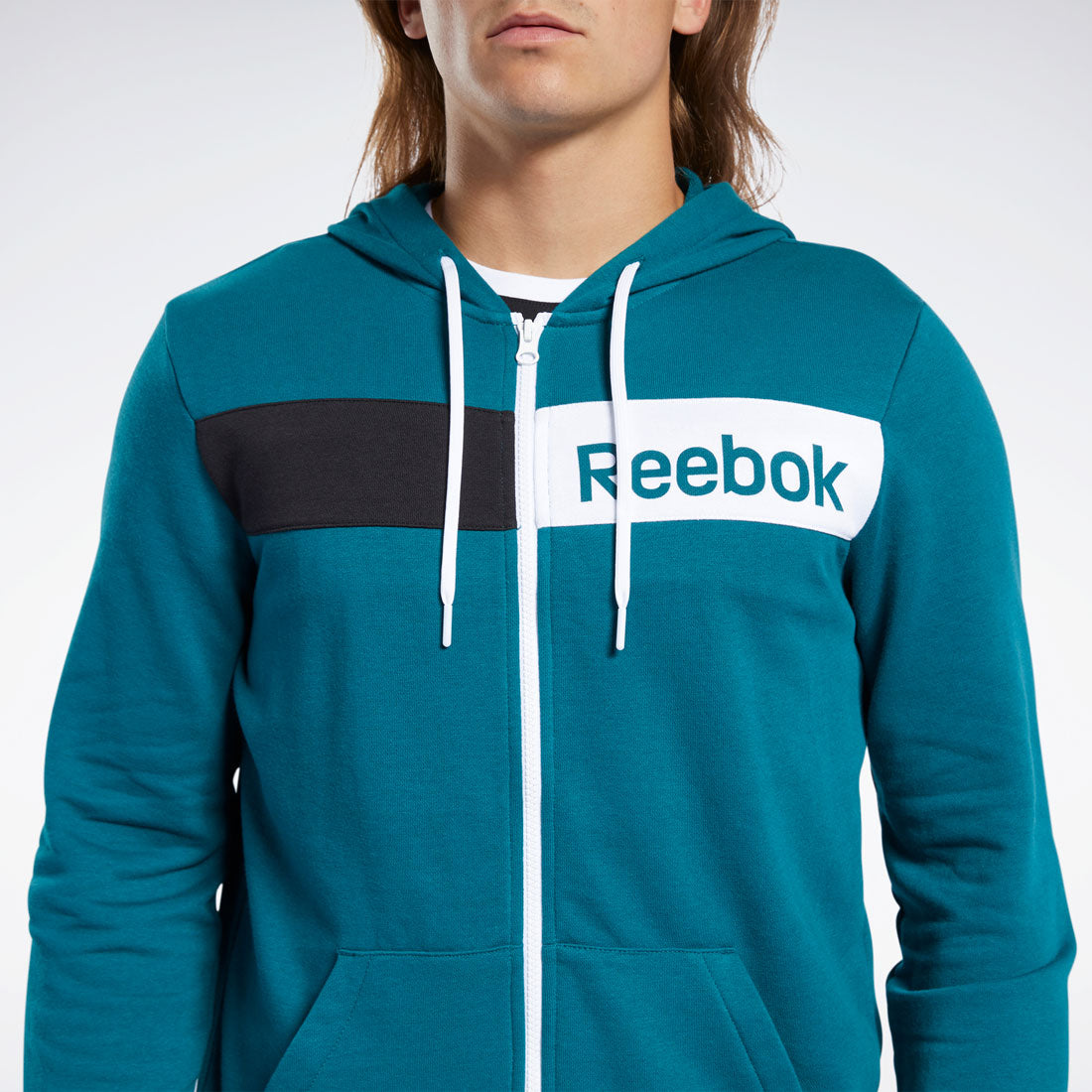 トレーニング エッセンシャルズ リニア ロゴ フーディー / Training Essentials Linear Logo Hoodie
