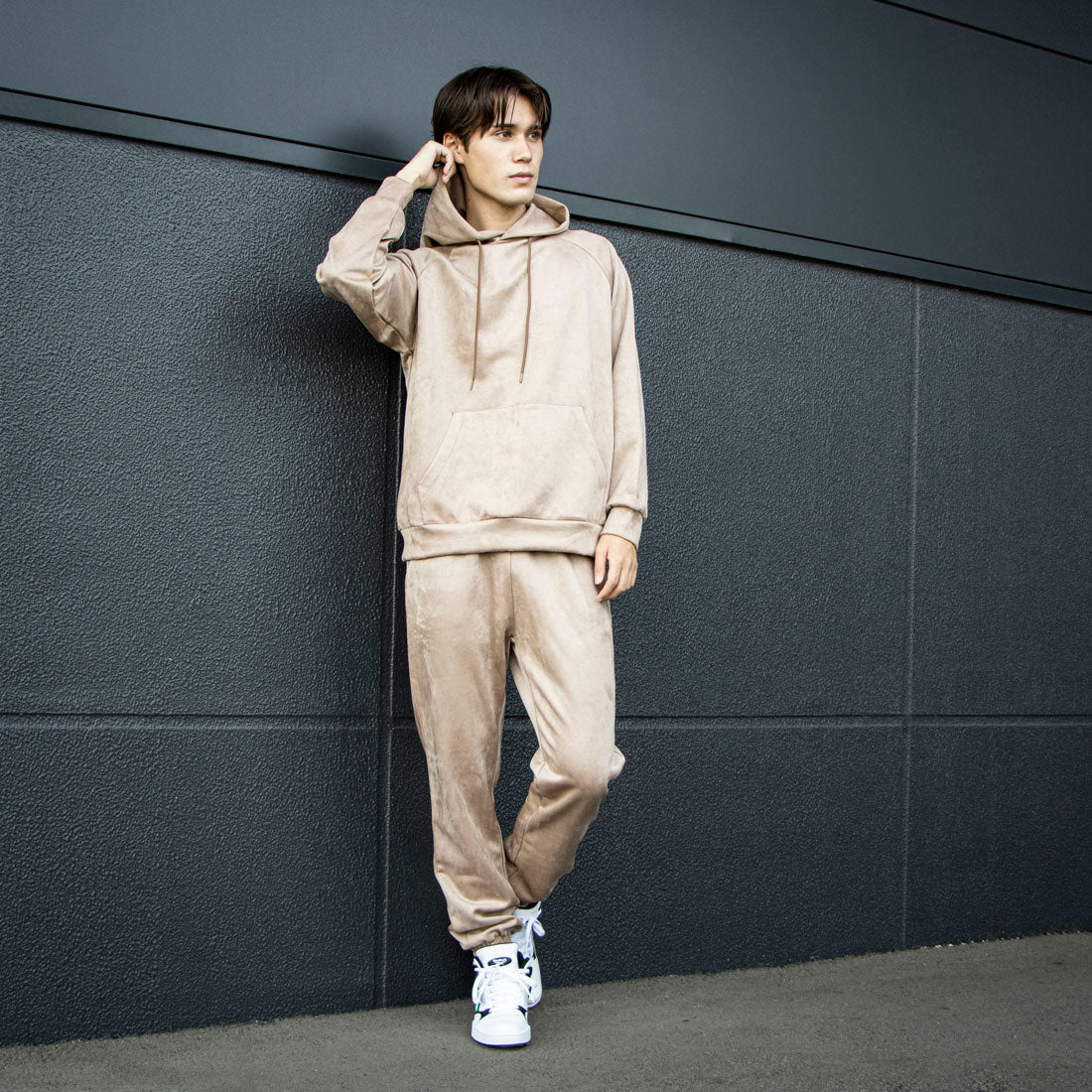 スエードライク フーディー / SUEDE LIKE HOODIE