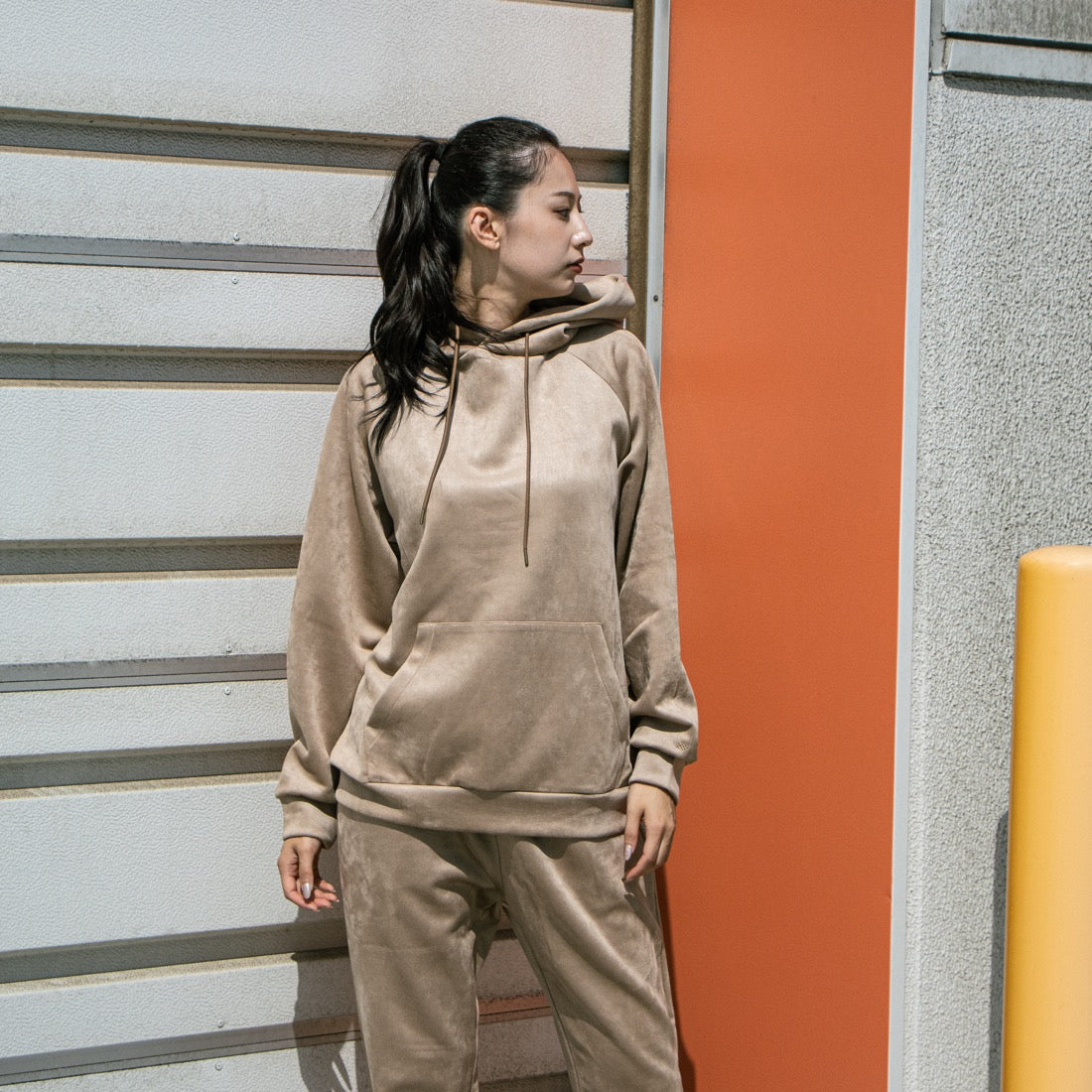 スエードライク フーディー / SUEDE LIKE HOODIE