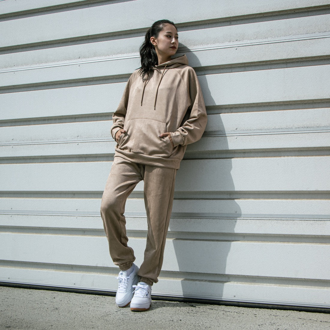 スエードライク フーディー / SUEDE LIKE HOODIE