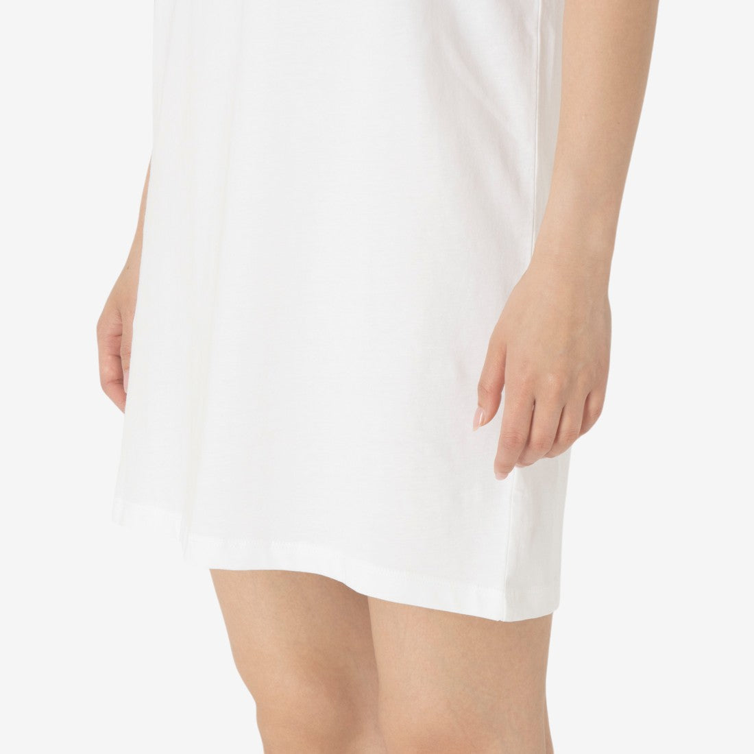 2カラーロゴ オーバーサイズ Tシャツドレス / ID 2-COLOR LOGO OVERSIZED T-SHIRT DRESS （ホワイト） ホワイト