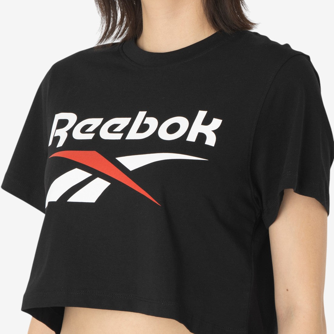 2カラーロゴ クロップド Tシャツ / SADIE 2 COLOUR LOGO CRW CROPPED SS TEE （ブラック） ブラック