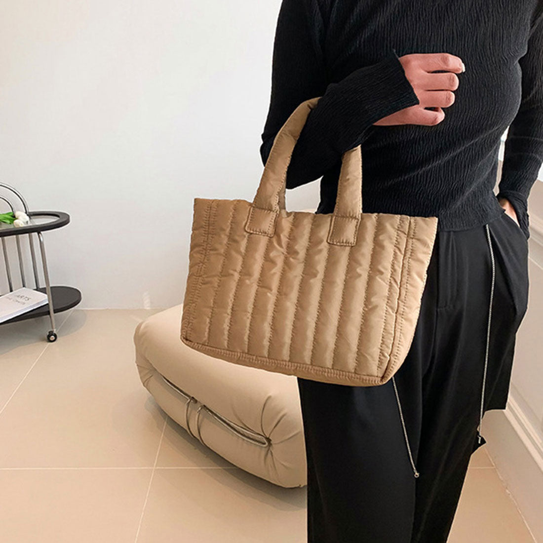リアルスタイル REAL STYLE トートバッグ ハンドバッグ レディース ミニ 小さめ 軽量 可愛い おしゃれ キルティング パフ 通勤 通学 旅行 トラベル 大人 マザーズ