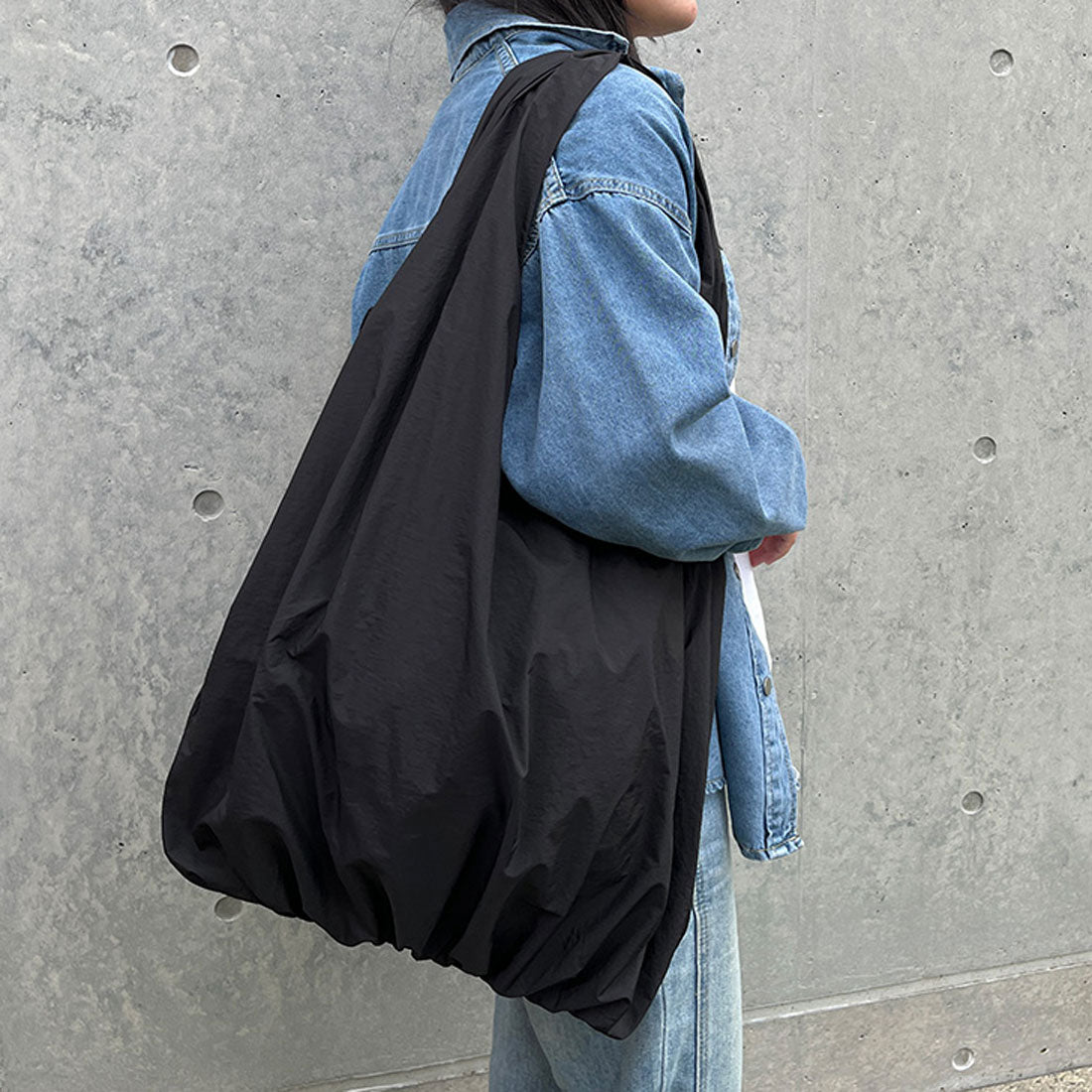 リアルスタイル REAL STYLE トートバッグ レディース メンズ a4 大きめ 大容量 軽い 通勤 軽量 エコバッグ 折り畳み おしゃれ ショルダー 肩掛け ママ 大人 黒
