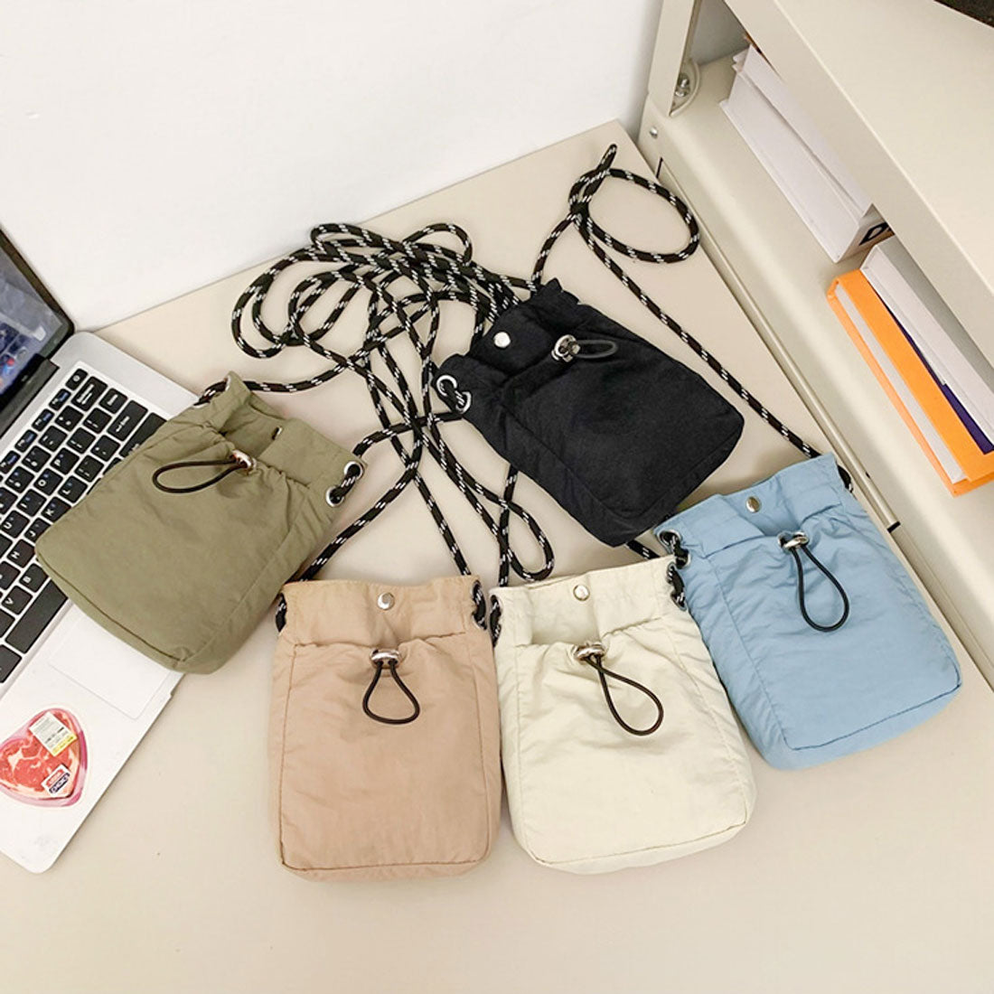 Real Style Pouch Shoulder Bag for Men and Women Smartphone Mini Drawstring nylon Small Lightweight Accessory Holder Shoulder Wallet Stylish Water-Resistant Outdoor