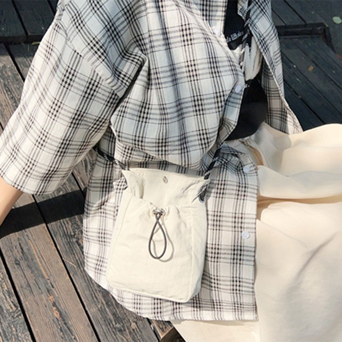Real Style Pouch Shoulder Bag for Men and Women Smartphone Mini Drawstring nylon Small Lightweight Accessory Holder Shoulder Wallet Stylish Water-Resistant Outdoor