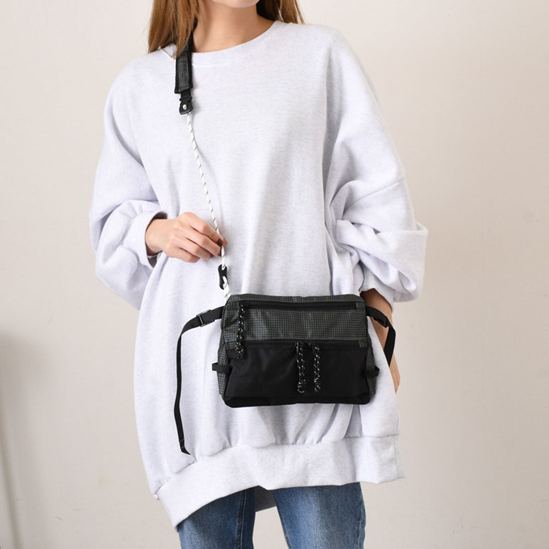 リアルスタイル REAL STYLE ショルダーバッグ サコッシュ メンズ レディース 軽い 小さい 軽量 ナイロン 斜めがけ 肩掛け ポーチ 小物入れ 収納 ミニ おしゃれ