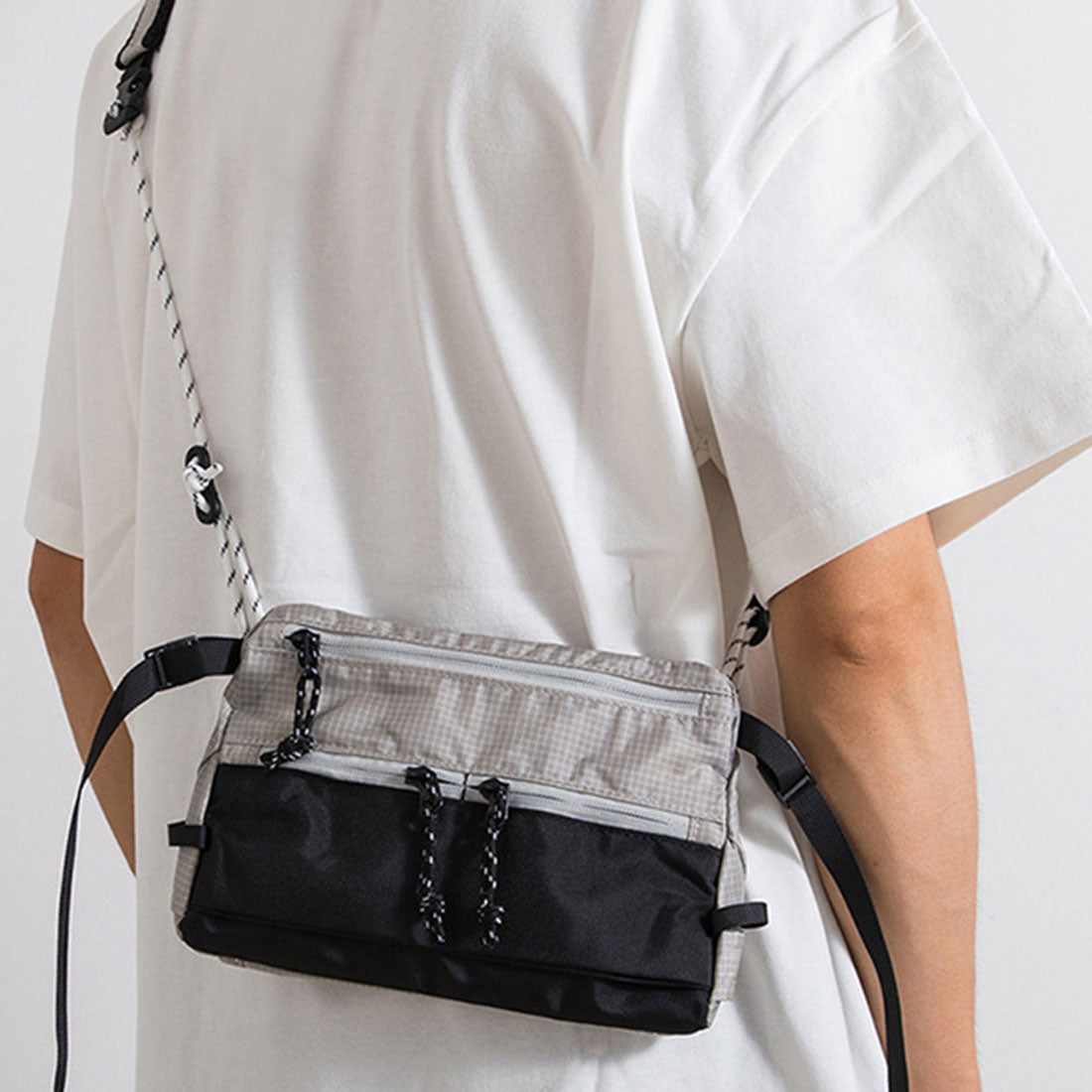リアルスタイル REAL STYLE ショルダーバッグ サコッシュ メンズ レディース 軽い 小さい 軽量 ナイロン 斜めがけ 肩掛け ポーチ 小物入れ 収納 ミニ おしゃれ