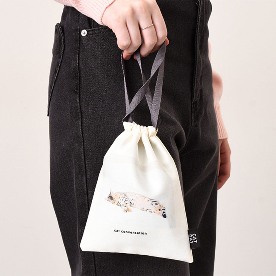 リアルスタイル REAL STYLE ポーチ 小物入れ 巾着袋 レディース ブランド キャット 猫 ねこ ネコ 小さめ フラット ミニ メイク 化粧 サニタリー 可愛い おしゃれ
