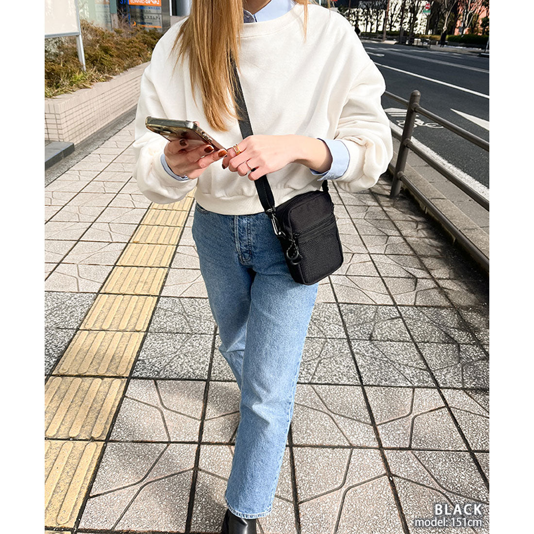 リアルスタイル REAL STYLE ショルダーバッグ レディース メンズ 小さめ 斜めがけ 肩掛け 軽量 ミニ ナイロン ポーチ サコッシュ ポシェット 小物入れ スマホ おしゃれ アウトドア 収納 メッシュポケット