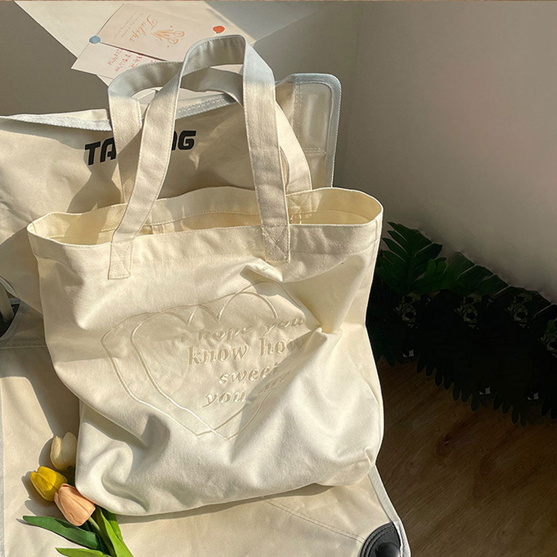 リアルスタイル REAL STYLE トートバッグ レディース A4 B4 大きめ 大容量 帆布 キャンバス 軽い 軽量 肩掛け 手提げ マチ付き マチ広 推し活 ハート 刺繍 （パープル） パープル