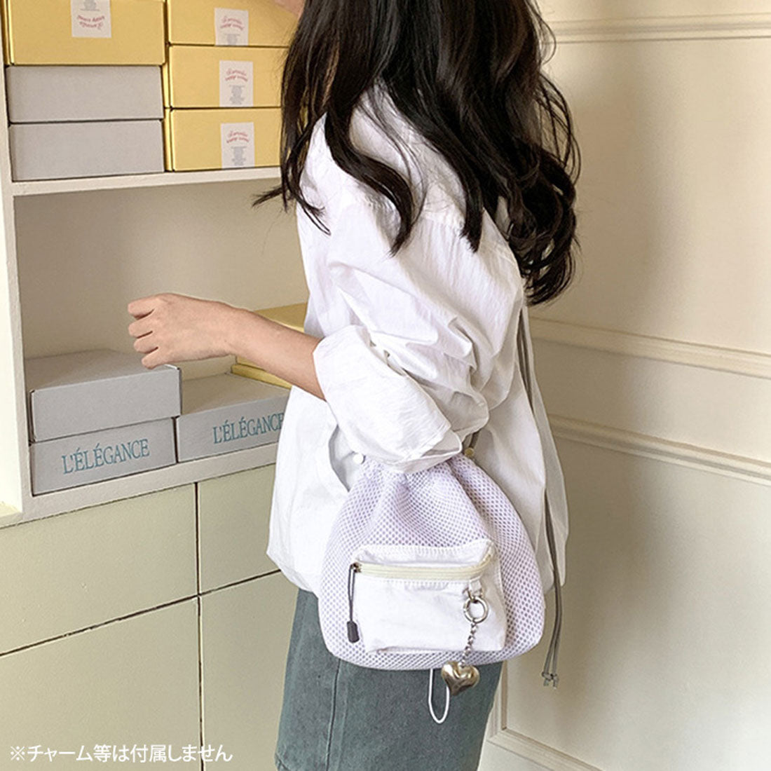 リアルスタイル REAL STYLE ショルダーバッグ レディース 巾着バッグ 巾着ショルダー 軽い 小さめ 斜めがけ メッシュ ポーチ 小物入れ バケツ型 ミニ 肩掛け おしゃれ （ブラック） ブラック