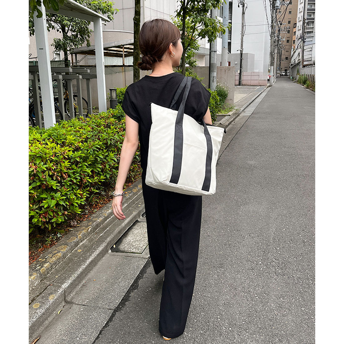 リアルスタイル REAL STYLE エコバッグ 保冷 保温 大容量 ファスナー付き おしゃれ マチ広 マチ付き A3 大きめ トートバッグ マイバッグ 買い物 レディース メンズ （ブラック） ブラック