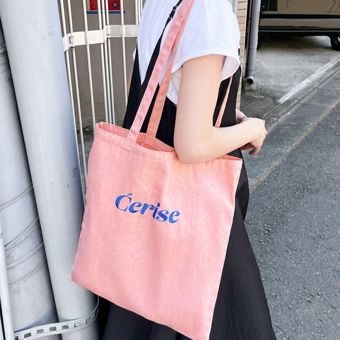 リアルスタイル REAL STYLE トートバッグ レディース a4 大きめ 軽い 大容量 肩掛け スリム jou jou lier 通勤 通学 ロゴ 刺繍 コットン 配色 おしゃれ （ピンク(10)） ピンク(10)