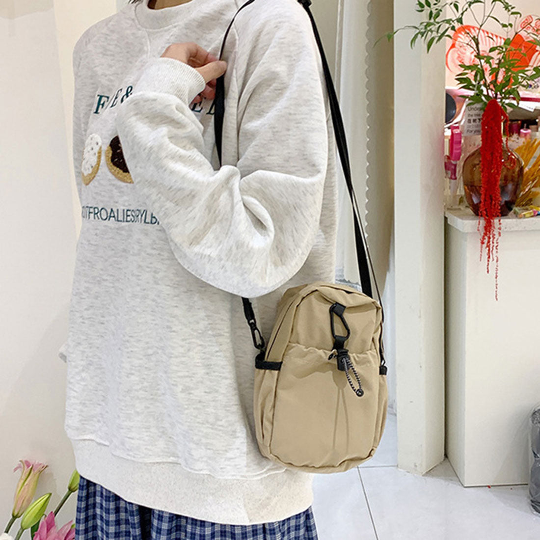 リアルスタイル REAL STYLE ポーチ ショルダーバッグ メンズ レディース スマホ ミニ ナイロン 小さめ サコッシュ 縦型 軽量 肩掛け おしゃれ 撥水 アウトドア （ベージュ） ベージュ