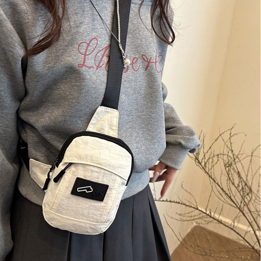 リアルスタイル REAL STYLE ボディバッグ ショルダーバッグ レディース メンズ 子供 キッズ ポーチ 小物入れ ミニ 小さめ 軽い 斜めがけ おしゃれ スマホ カジュアル 撥水 （ラベンダー） ラベンダー