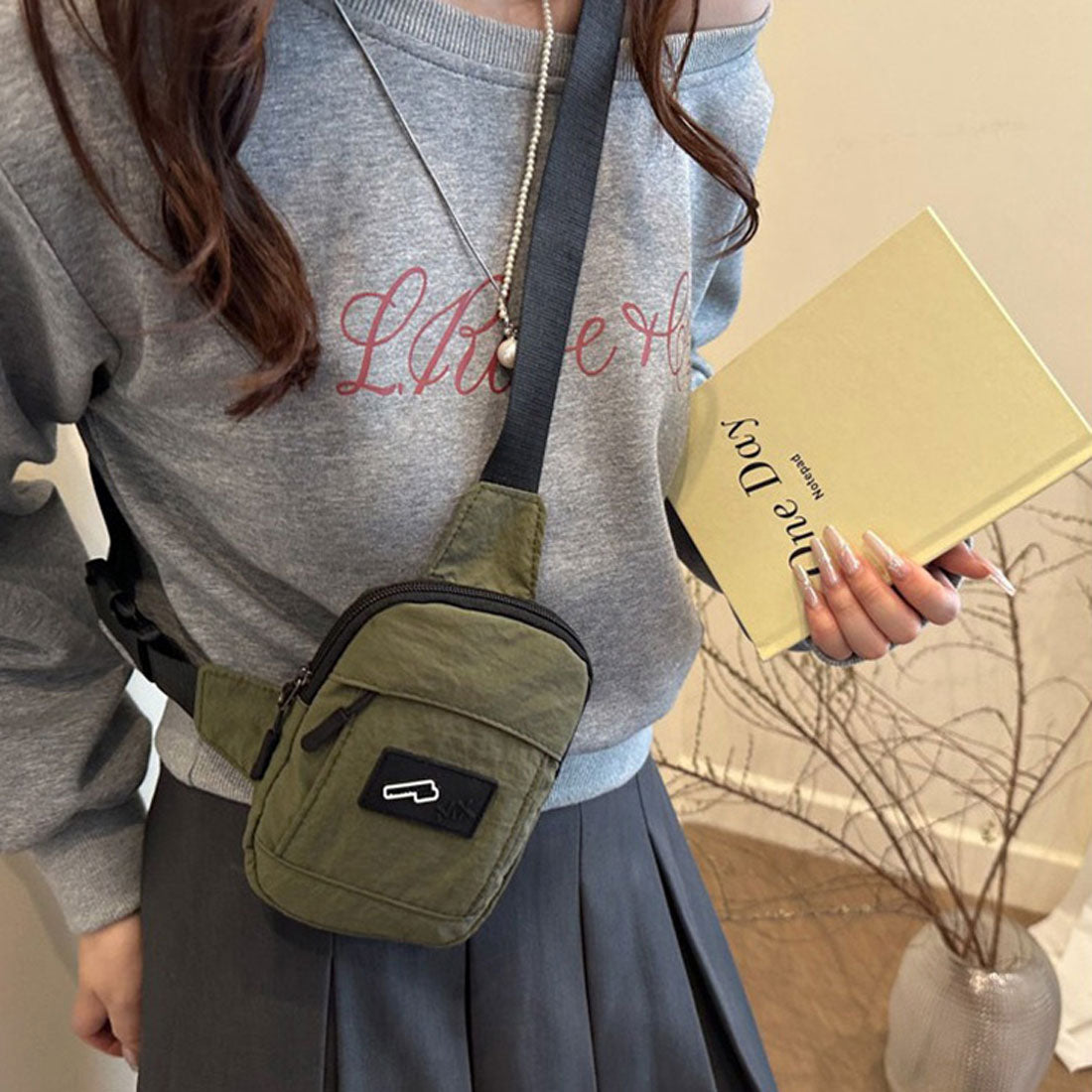 リアルスタイル REAL STYLE ボディバッグ ショルダーバッグ レディース メンズ 子供 キッズ ポーチ 小物入れ ミニ 小さめ 軽い 斜めがけ おしゃれ スマホ カジュアル 撥水 （ラベンダー） ラベンダー