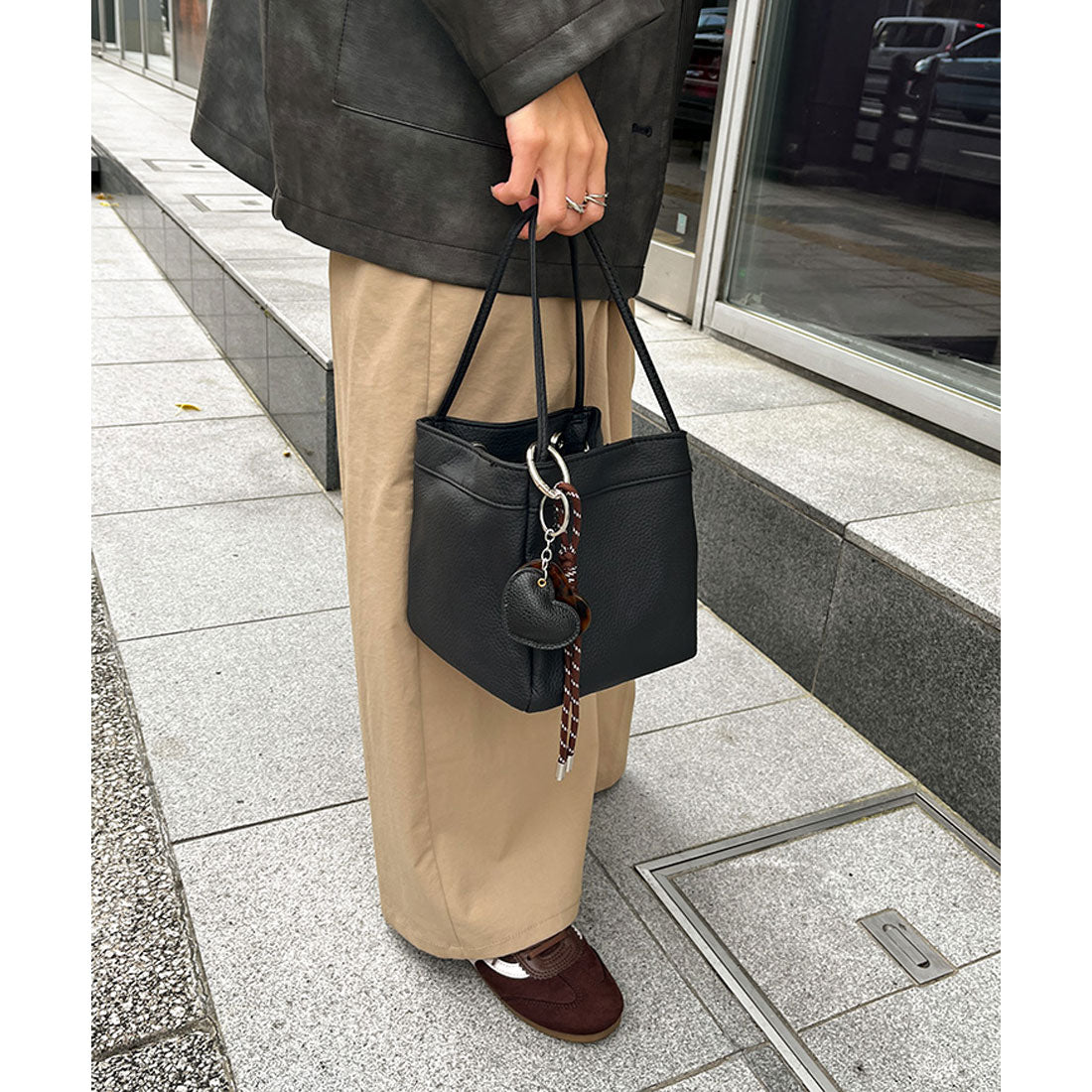 リアルスタイル REAL STYLE ハンドバッグ トートバッグ レディース 軽い 小さめ バケツ型 キューブバッグ マチ広 手持ち フェイクレザー 革 シンプル おしゃれ 自立 （ミントグリーン） ミントグリーン