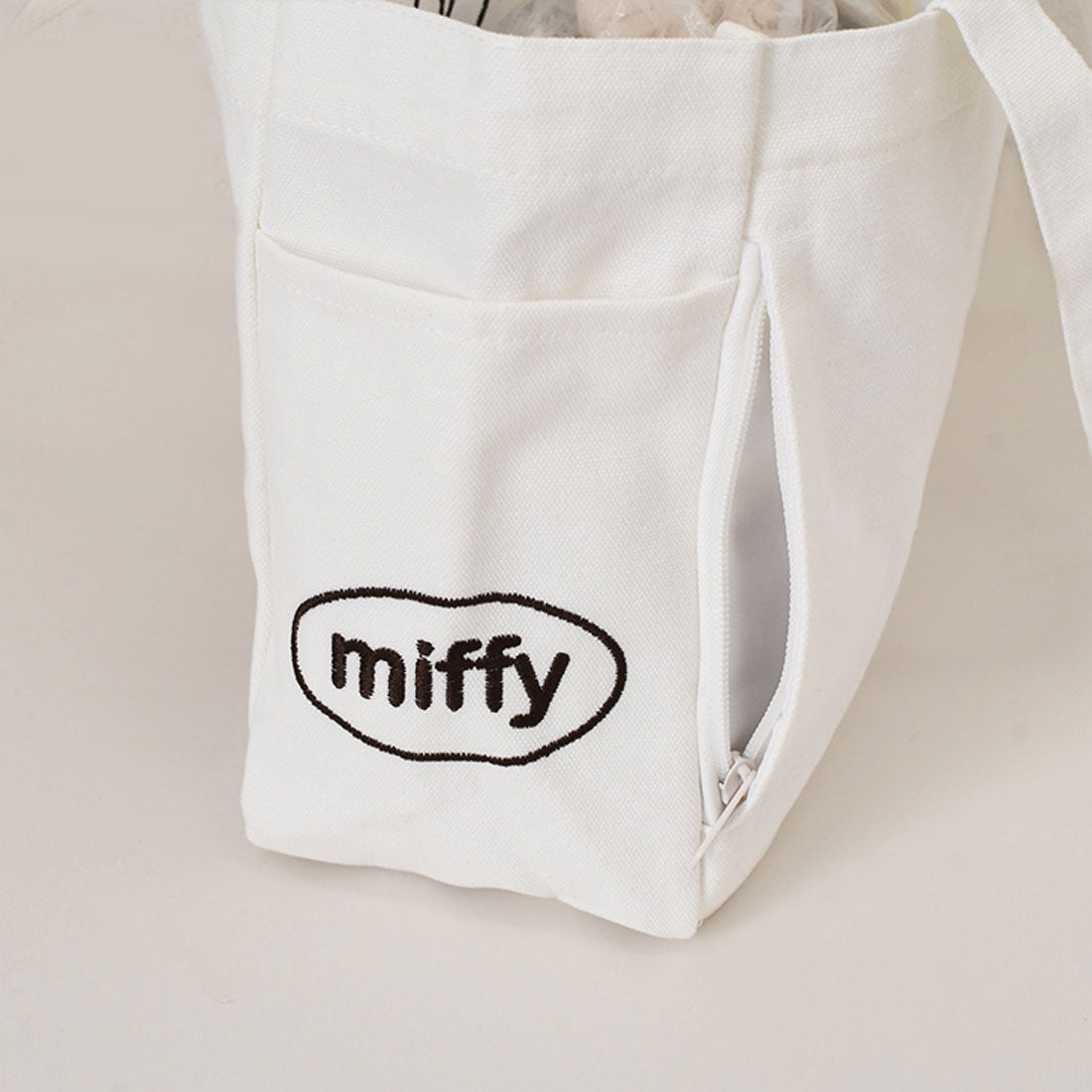 リアルスタイル REAL STYLE トートバッグ ランチバッグ レディース 小さめ 軽量 ミッフィー miffy 帆布 刺繍 b5 キャンバス キャラクター グッズ マチ広 （C） C