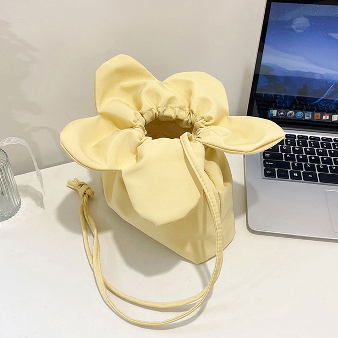 リアルスタイル REAL STYLE ショルダーバッグ レディース 巾着バッグ 巾着ショルダー 軽い 小さめ 斜めがけ ポーチ 小物入れ バケツ型 ミニ 肩掛け おしゃれ スマホ （レッドチェック） レッドチェック