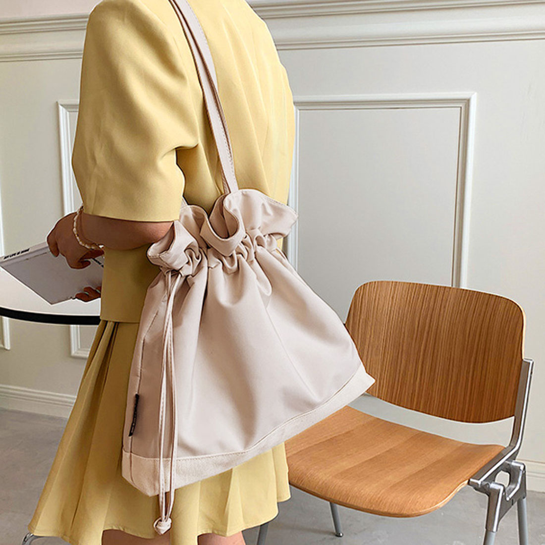 REAL STYLE Tote Bag A4 Lightweight Oshikatsu Fan Live Jumbo Uchiwa Drawstring Simple Sub-bag Cloth Canvas