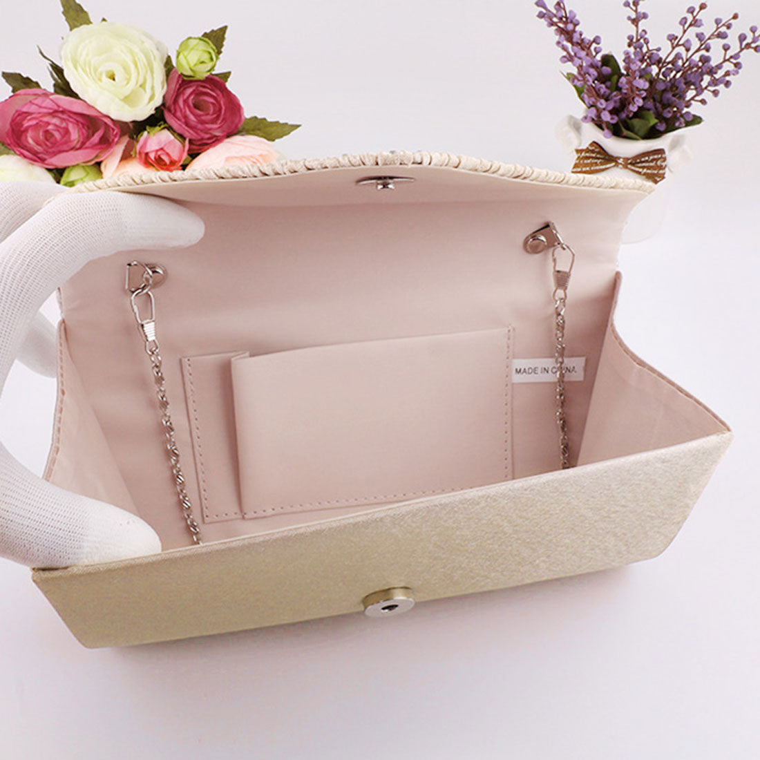 リアルスタイル REAL STYLE クラッチバッグ 結婚式 パーティー ショルダー チェーン 斜めがけ 華やか ラインストーン 上品 お呼ばれ