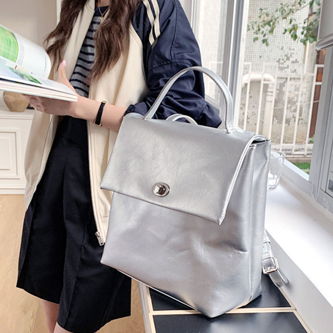リアルスタイル REAL STYLE リュック レディース 女の子 バッグ 通学 シンプル 黒 おしゃれ 軽い 小さめ ミニ A5 子供 可愛い フェイクレザー 2way 仕切り