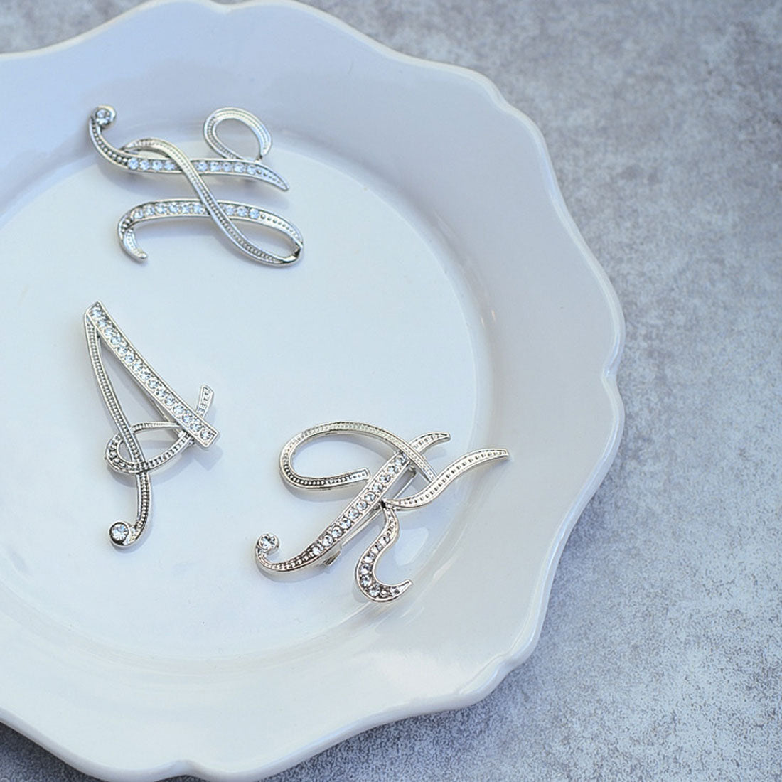 Real Style Brooch Pin Initial Graduation Ceremony Fashion Entrance Ceremony Women's Accessories Enrollment Ceremony Wedding Alphabet Silver Rhinestone