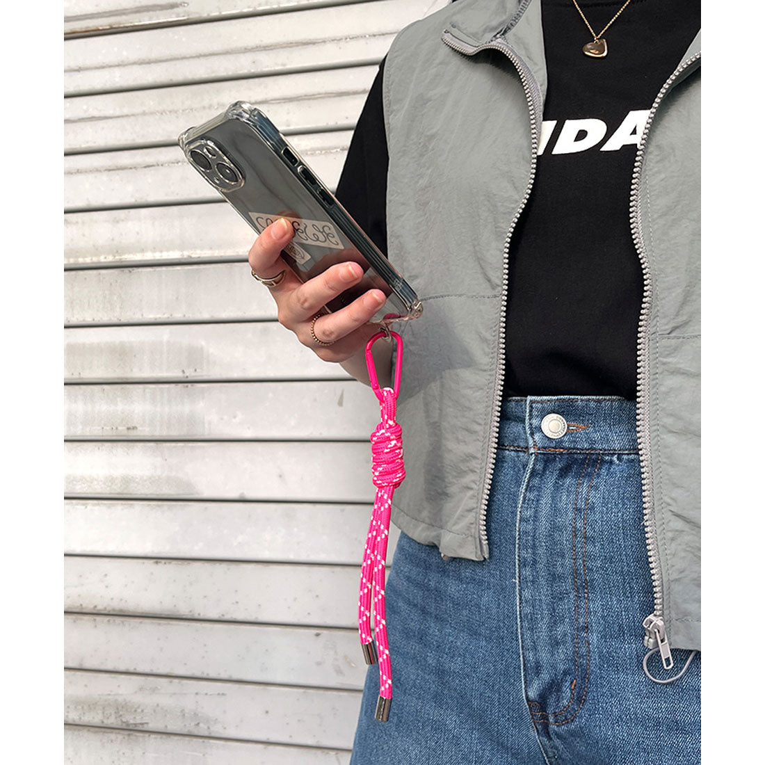 リアルスタイル REAL STYLE パラコード チャーム ストラップ キーホルダー バッグ スマホ アクセサリー おしゃれ 車 鍵 カラビナ ベルトループ かわいい トレンド