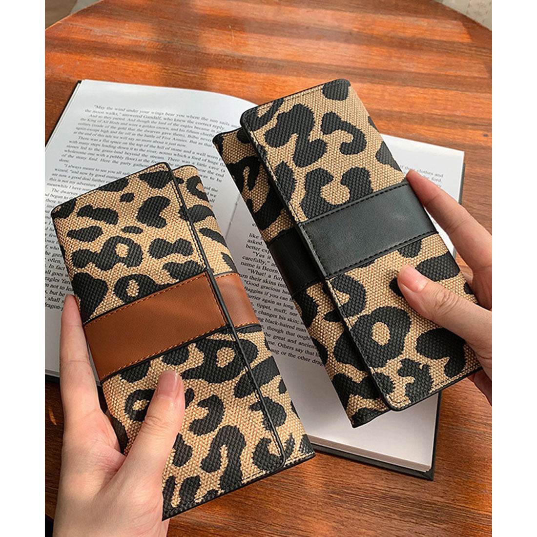 リアルスタイル REAL STYLE カードケース カード入れ 財布 レディース 薄型 大容量 スリム ミニ財布 長財布 三つ折り お札折らない 小銭入れなし 動物 レオパード