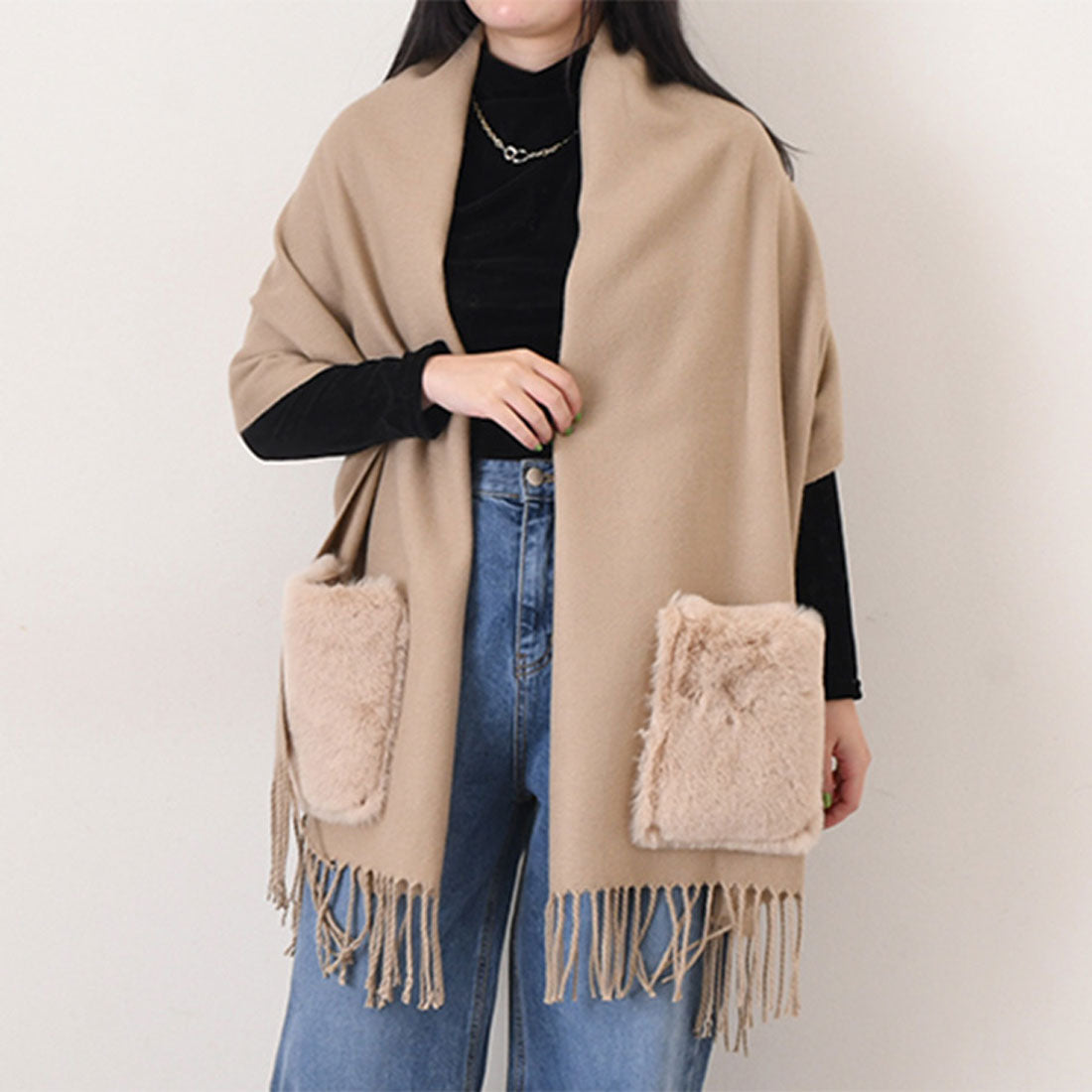 リアルスタイル REAL STYLE ストール マフラー ショール レディース 大判 冬 秋 防寒 あったか 暖かい 結婚式 フェイクファー ポケット付き フリンジ おしゃれ