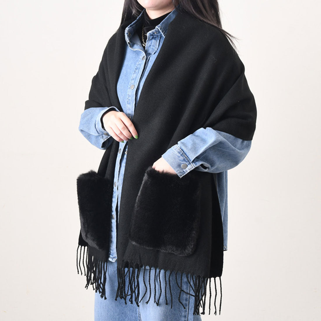 リアルスタイル REAL STYLE ストール マフラー ショール レディース 大判 冬 秋 防寒 あったか 暖かい 結婚式 フェイクファー ポケット付き フリンジ おしゃれ